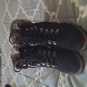 Cliffs by WHITE MOUNTAIN Black Winter Rain Boots with Fuzzy Lining